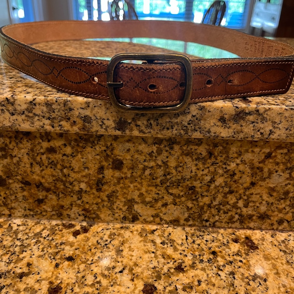 Vintage Levi's Brown Full Grain Harness Leather Tooled Belt Men's 40
